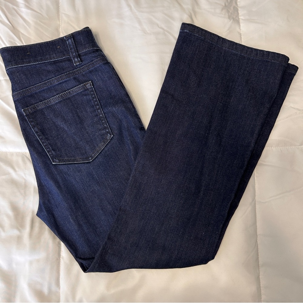 Ann Taylor Dark Wash High Rise Flare Denim Trouser Womens size 4 office casual
